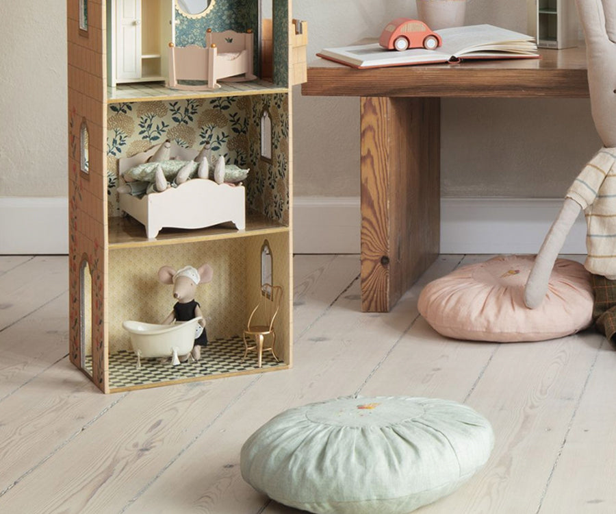 Maileg – Small white tub with paws for mice