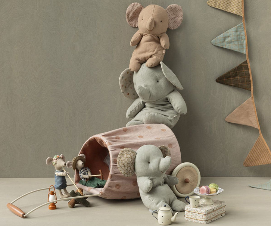 Maileg – Elefant gosedjur rosa i linne, Safari Friends, medium rose