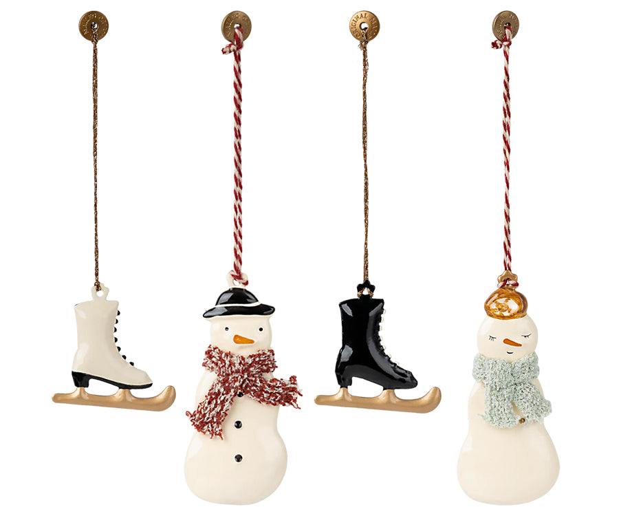 Maileg – Julpynt, Metal ornament set – Winter Wonderland i dekorativ låda