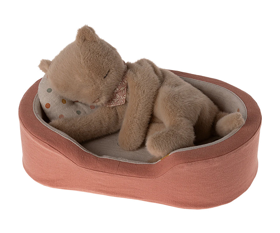 Maileg – Katt, färg cream peach, kattunge med blommig scarfs