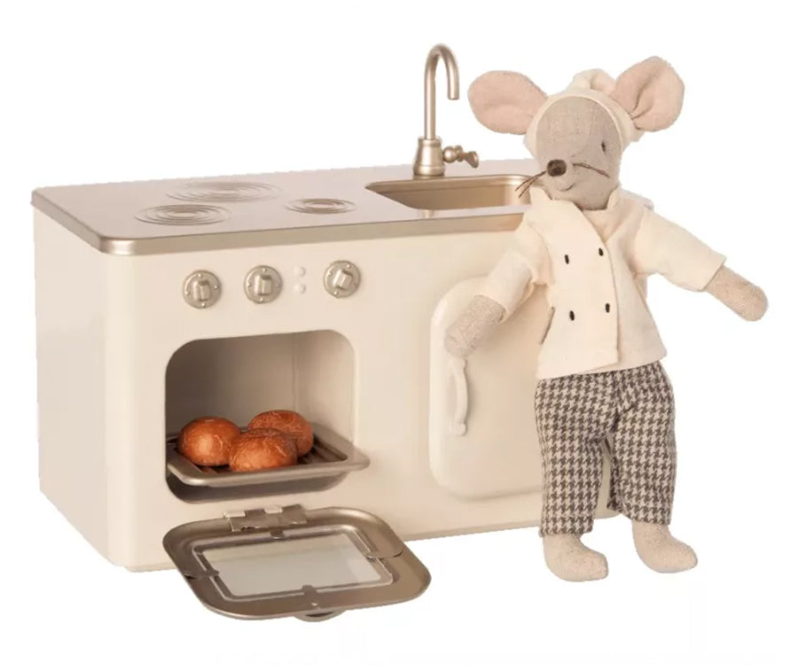 Maileg – Kök i metall, större miniatyrkök med spis, ugn och vask till dockhus