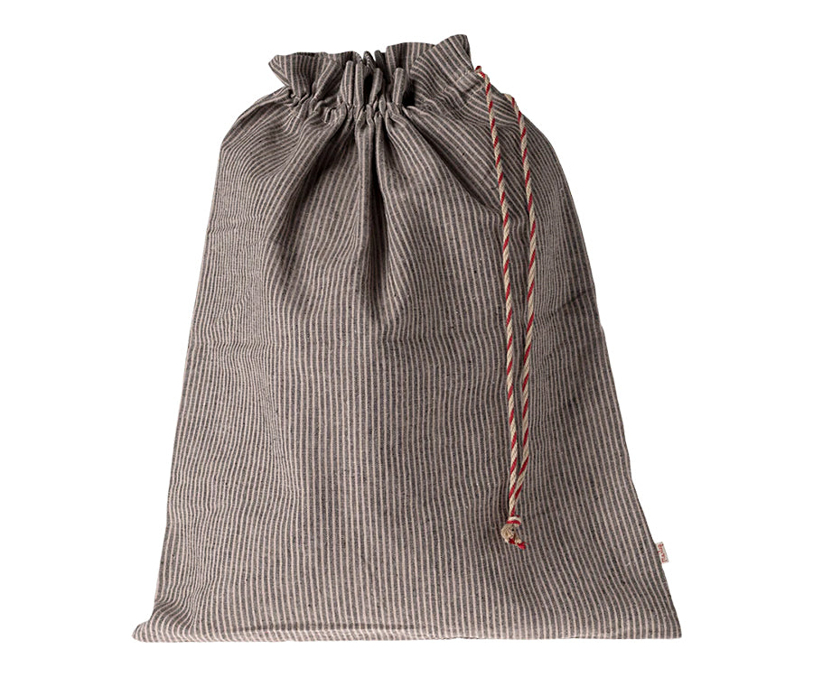 Maileg – Tygpåse randig i linne, påse med ränder i färg mörk sand och rött / vit snöre
