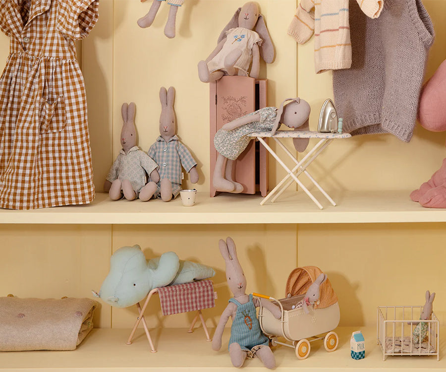 Maileg – Skötbord större, för baby kaniner och teddy