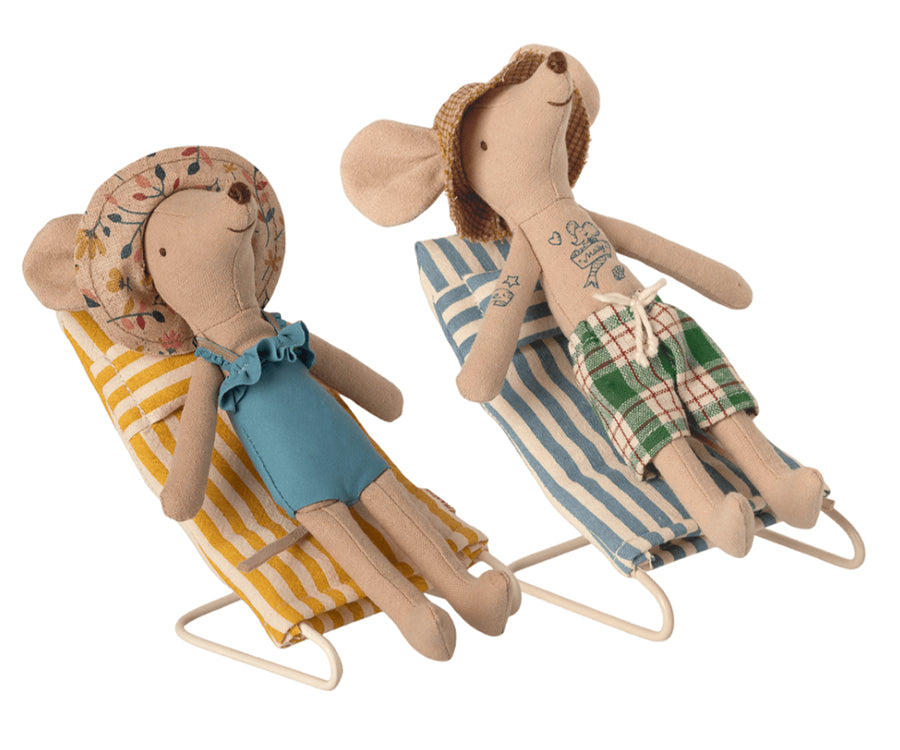 Maileg – Randiga strandstolar i miniatyr, 2 st stolar gul/blå