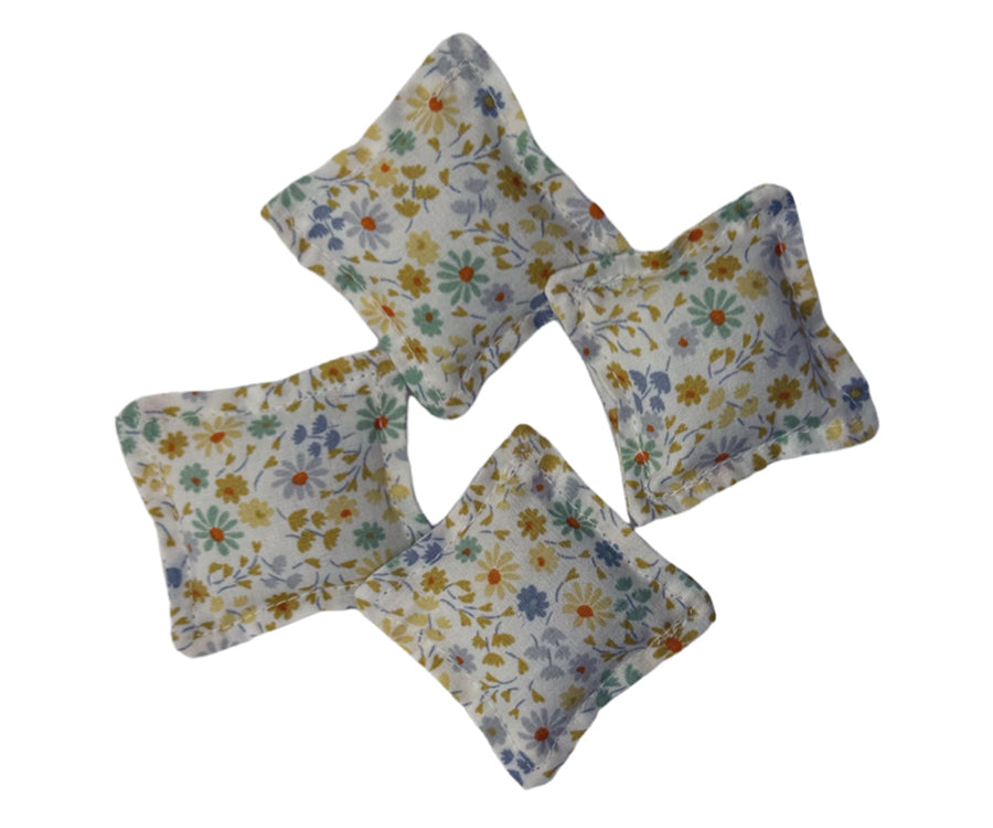 Miniature - Small cushions for dollhouses, white with flowers, 4 pcs