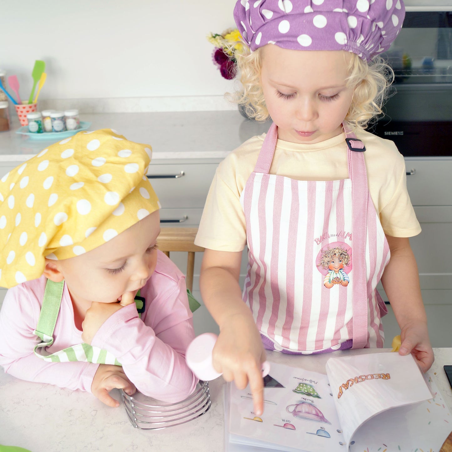 Baka med Alma – Måttsats i fem delar med olika färger