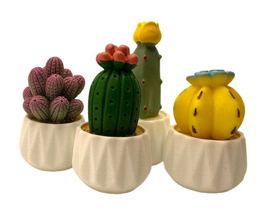 Miniatyr – Blommor till dockhus, 4 st kaktus i vit kruka
