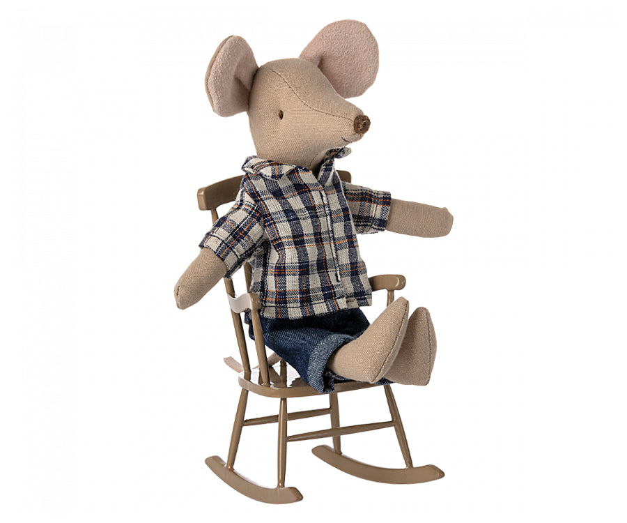 Maileg – Ljusbrun gungstol för möss, stol i miniatyr till mus