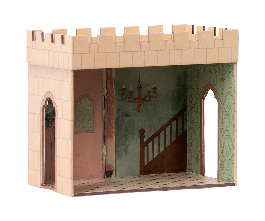 Maileg – Slott, slottshall med terass (slutsåld kollektion)