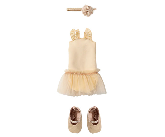 Maileg – Ballerina kläder vit och ballerinaskor, storlek 2 till kanin, ballerinaklänning cream i tyll, hårband, skor och klänning, FÖRBESTÄLLNING