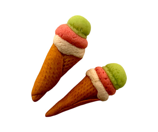 Miniature - Ice cream in different colors, ice cream cone miniature food for dollhouse, 2 pcs