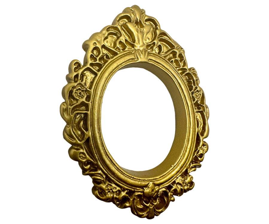 Miniatyr – Oval tavelram i guld till dockhus, liten ram till tavla