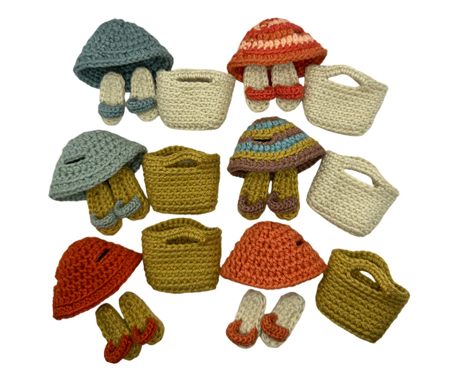 Miniatyr – Set med hatt, skor och strandväska för mamma och pappa mus