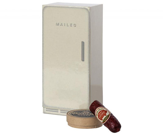 Maileg – Kylskåp för möss, miniatyr med tillbehör